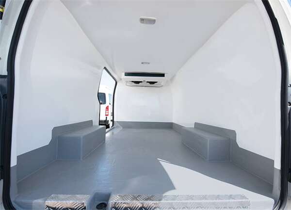 CFRT複合闆蒙皮冷(leng)藏車具有良好冷(leng)藏密封效果